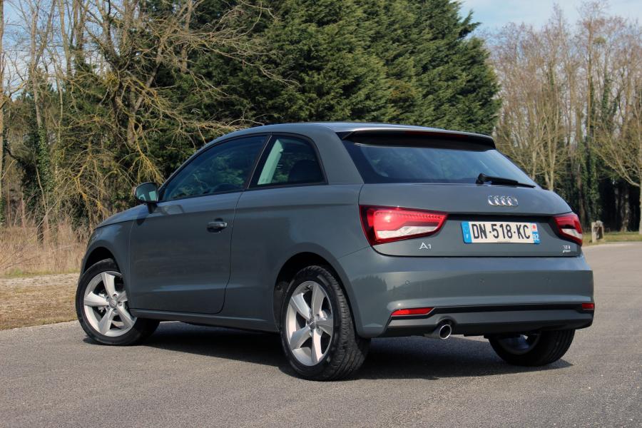  Audi A1 TDI Ultra (8X) 2014 года  (WW) (фото 4 из 8)